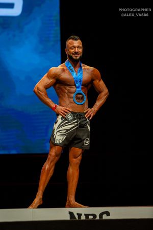 MEN'S ATHLETIC